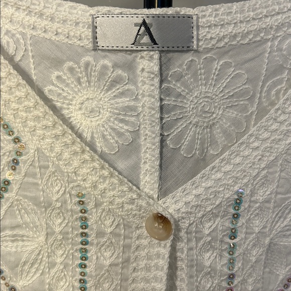 White Crochet Button-Up Top - Picture 2 of 4